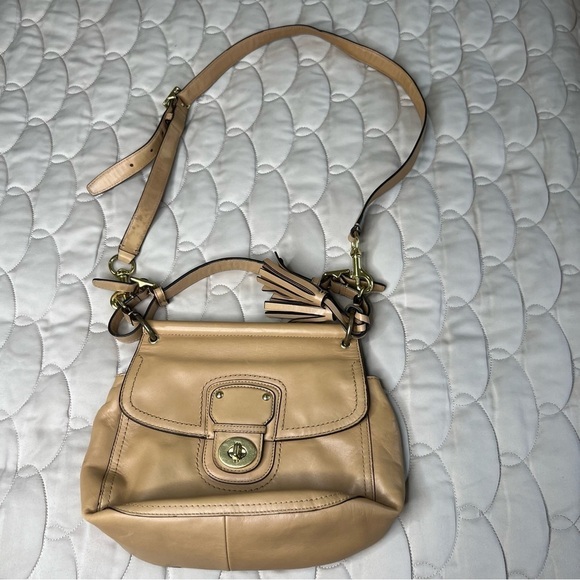 Vintage Coach Willis Tan Leather Handbag - Picture 2 of 14